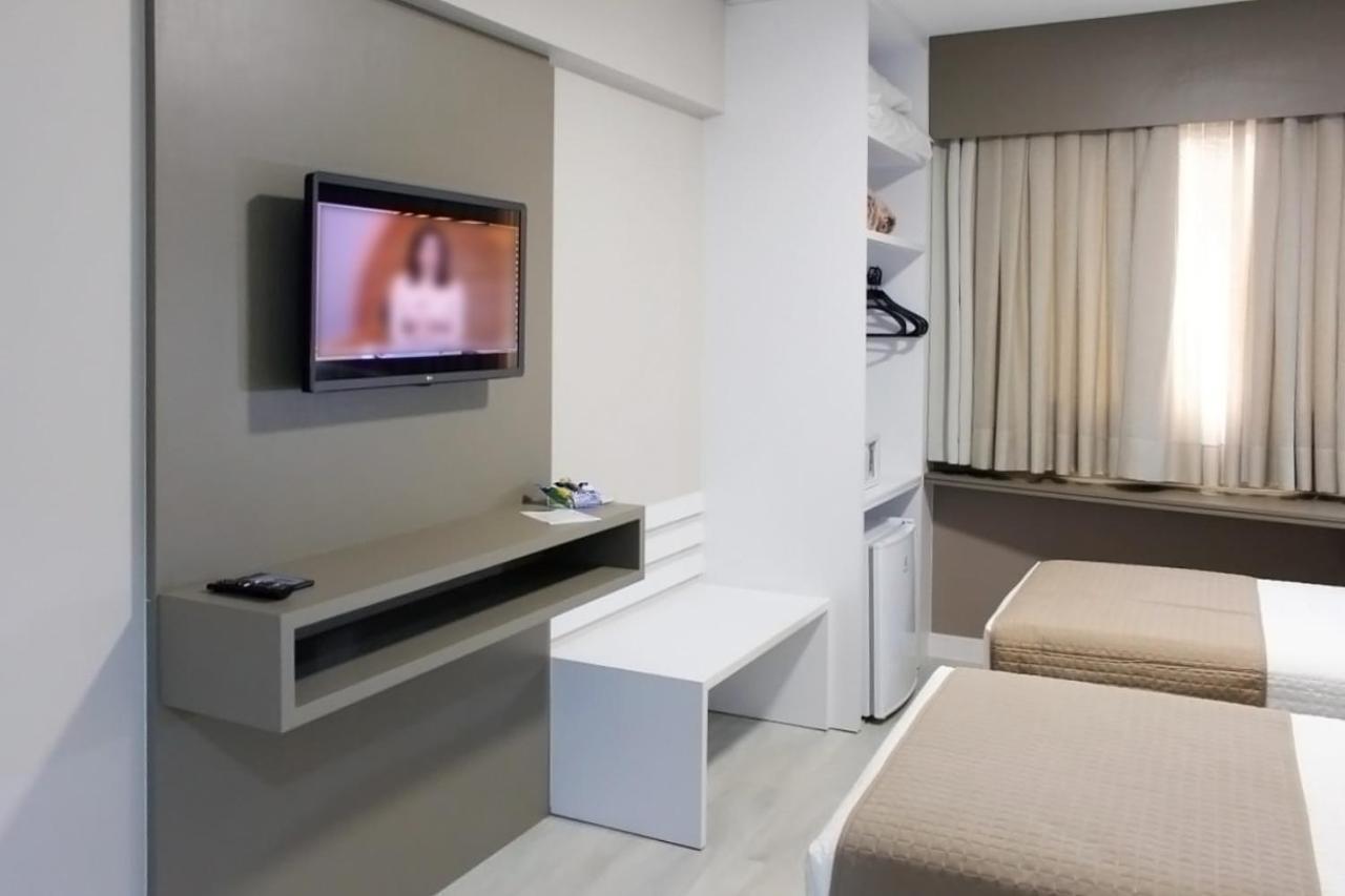 Tri Hotel Executive Indaial Extérieur photo